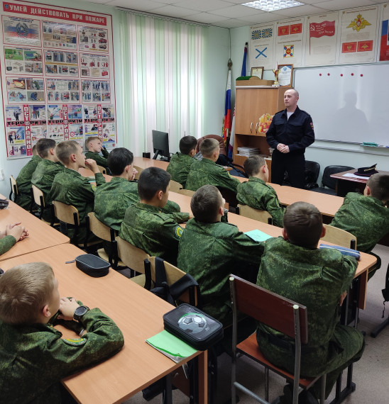 СОБЛЮДАЕМ ПРАВИЛА ДОРОЖНОГО ДВИЖЕНИЯ.