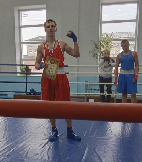 ПЕРВЕНСТВО ПО БОКСУ.